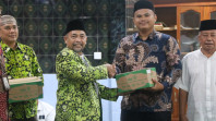 DMI Rokan Hilir Gelar Silaturahmi dan Halal Bihalal, Serahkan Bantuan Kebersihan Masjid
