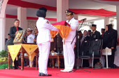 Wabup Rohil Jadi Inspektur Saat Penurunan Bendera HUT RI Ke- 79
