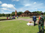 Babinsa Koramil 12/XIII koto Kampar Pantau Keamanan Objek Wisata Candi Muara Takus