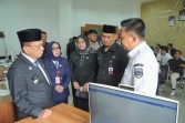 Percepat Digitalisasi Birokrasi, Bupati Rohil Tinjau Perekaman TTE PPPK Paruh Waktu