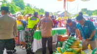 Stand Pasar Murah Disperindagsar Rokan Hilir Diserbu Warga