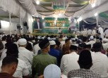 Ribuan Jamaah Tumpah Ruah, Ustadz Abdul Somad Isi Ceramah Malam Puncak Haul ke-80 Syekh Oesman Syahbuddin
