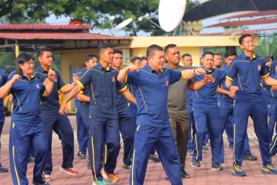 Dalam Rangka HUT Bhayangkara Polres Rohil Gelar Olahraga Bersama TNI