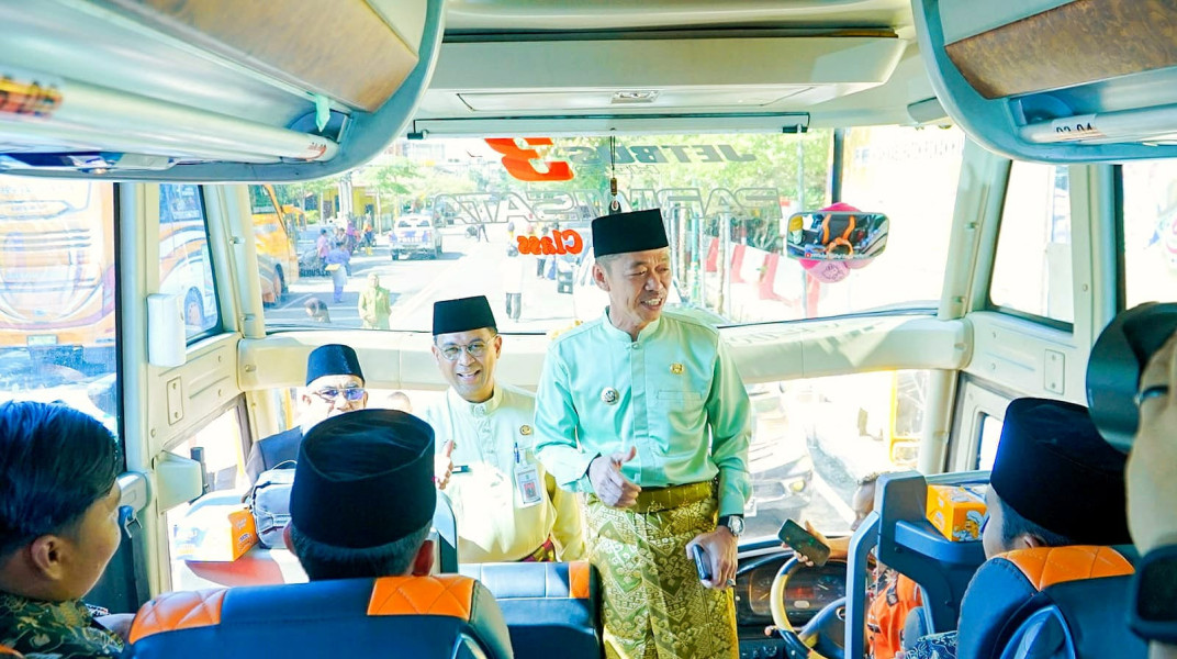 Bupati Afrizal Sintong Lepas Kafilah Rohil Ikuti MTQ Tingkat Provinsi di Kota Dumai