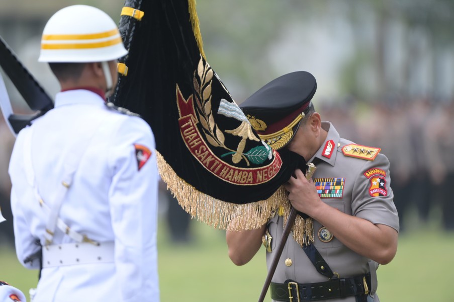 Welcome and Farewell Parade Tandai Pergantian Kapolda Riau