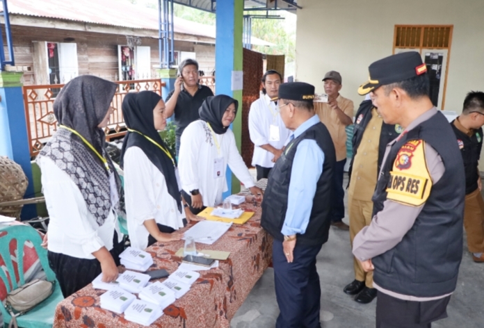 Bupati Bistamam Bersama Forkopimda Pantau Pelaksanaan Pilpeng Serentak