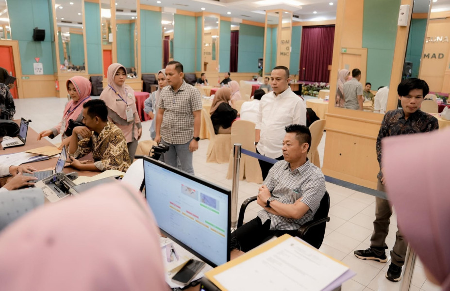 Pasangan Afrizal Sintong-Setiawan Check Kesehatan di RSUD Arifin Achmad Pekanbaru