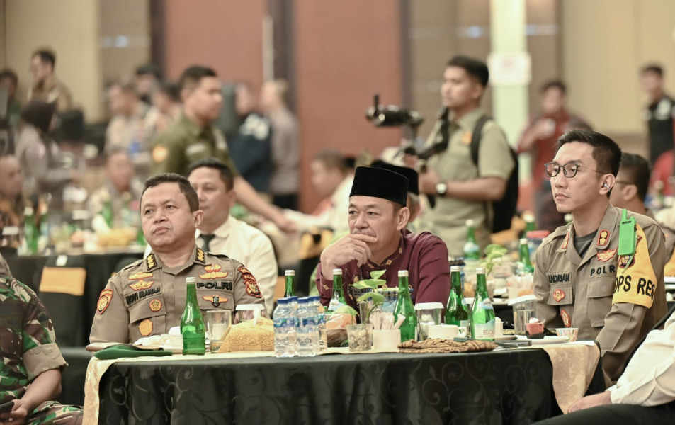 Bupati Rokan Hilir Hadiri Rapat Pimpinan TNI-Polri Se-Provinsi Riau
