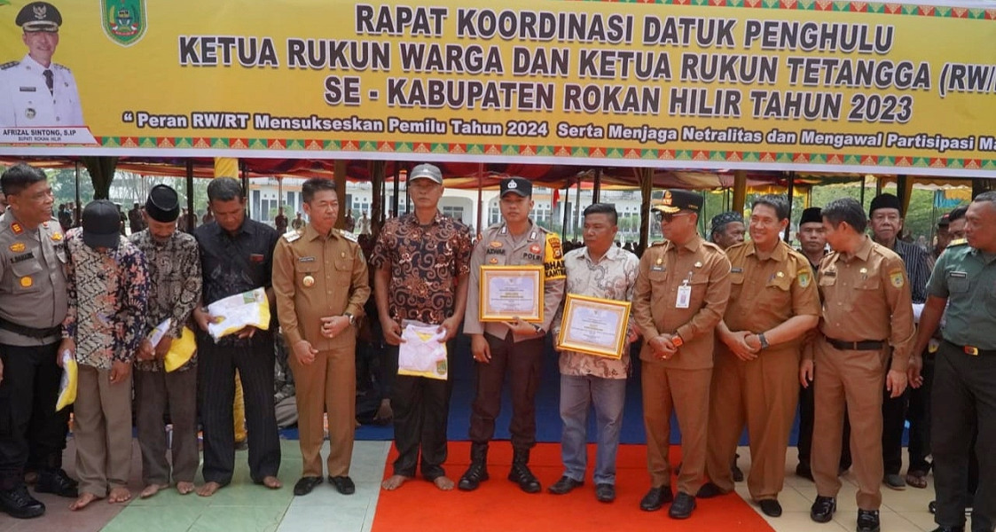 Suskseskan Pemilu Tahun 2024, Pemkab Rohil Gelar Rakor Bersama Para Datuk Penghulu RT dan RW