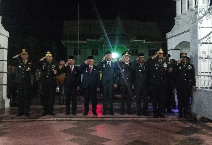 Wakil Ketua DPRD Rohil Pimpin Apel Kehormatan dan Renungan Suci