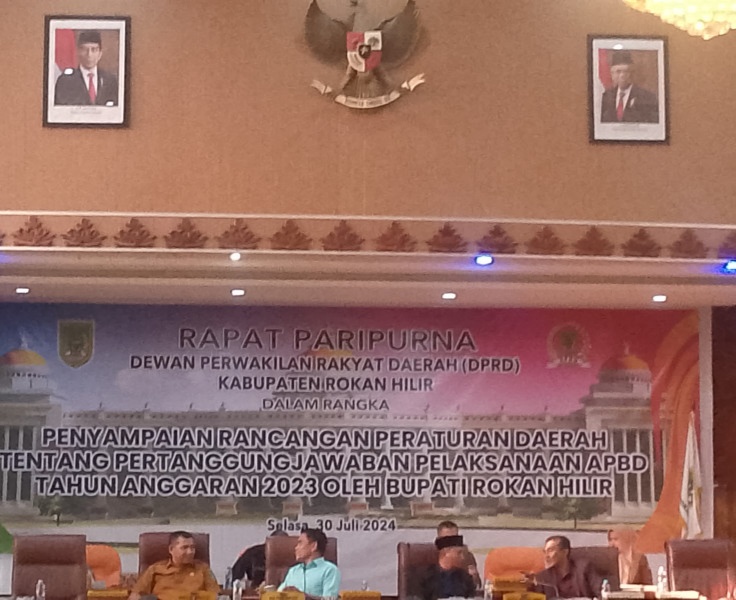 Paripurna Pertanggungjawaban APBD TA 2023 Dihadiri Asisten II Pemkab Rohil