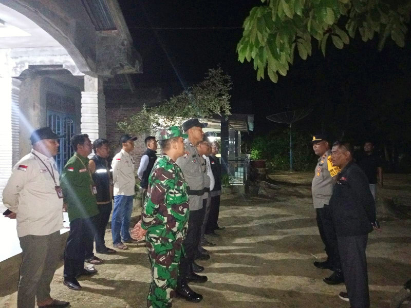 Laksanakan OMB, Polsek Bangko Pusako Lakukan Pengamanan Kampanye Tatap Muka Caleg di Bangko Sempurna.