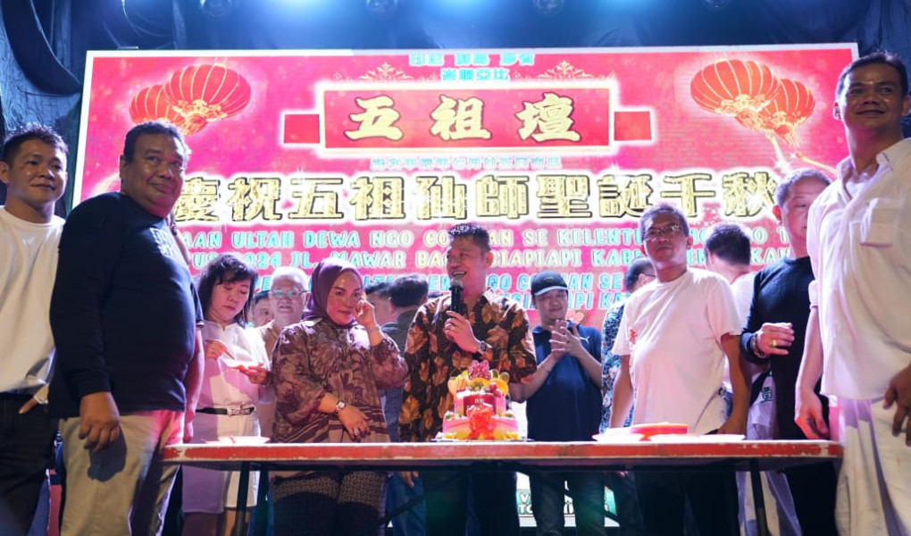 Ulang Tahun Dewa Ngo Co Sian, Bupati Rohil Ajak Warga Tionghoa Kompak Sukseskan Pilkada