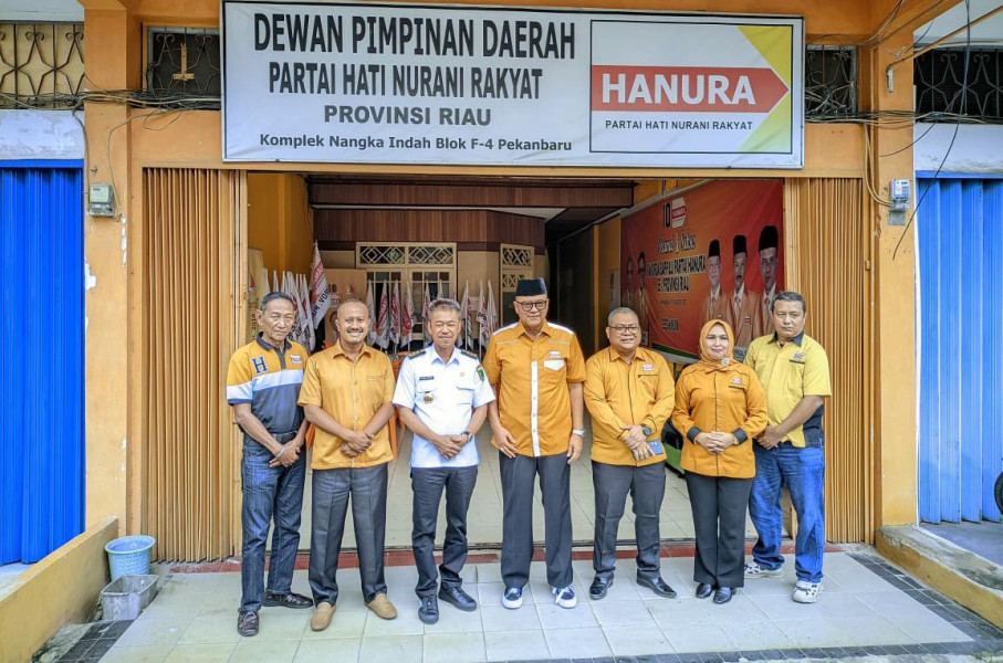 2 Balon Bupati Rohil Ikuti Proses Wawancara di DPD Hanura Riau