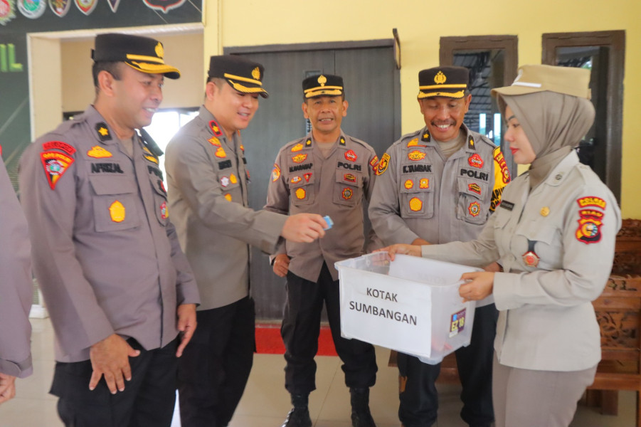 Polres Rokan Hilir Beserta Jajaran Kumpulkan Donasi