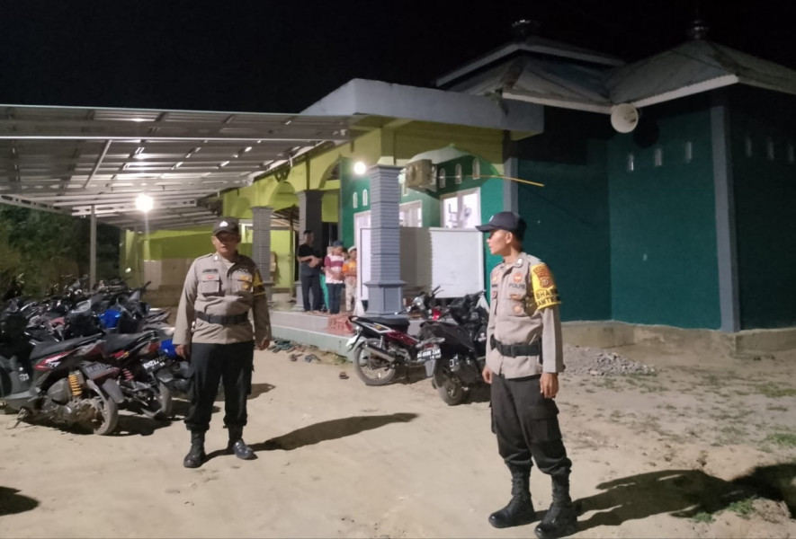 Agar Nyaman Saat Jalankan Ibadah Subuh, Polsek Simpang Kanan Gelar Patroli