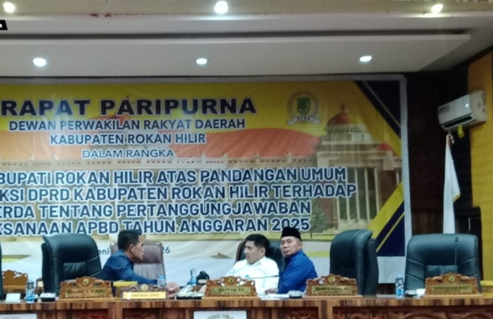 DPRD Rohil Gelar Paripurna Pandangan Umum dari Delapan Fraksi Atas Ranperda APBD 2025