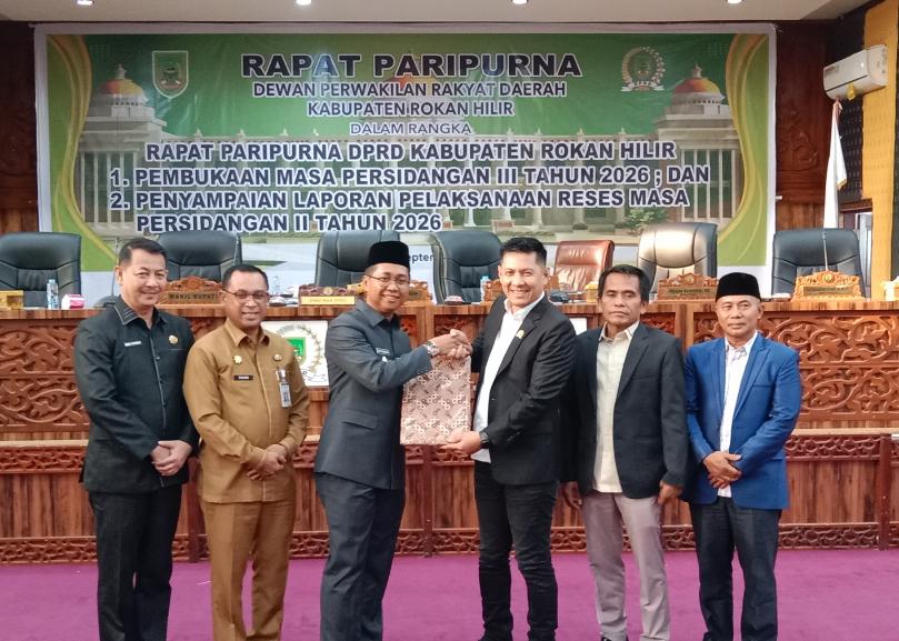 DPRD Rohil Serahkan Laporan Pelaksanaan Reses Masa Sidang II 2026 Kepada Pemda