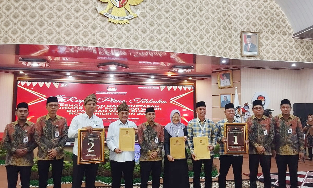 KPU Rokan Hilir Menggelar Rapat Pleno Pengundian Petapan Nomor Urut Calon Bupati dan Wakil Bupati Rokan Hilir Tahun 2024