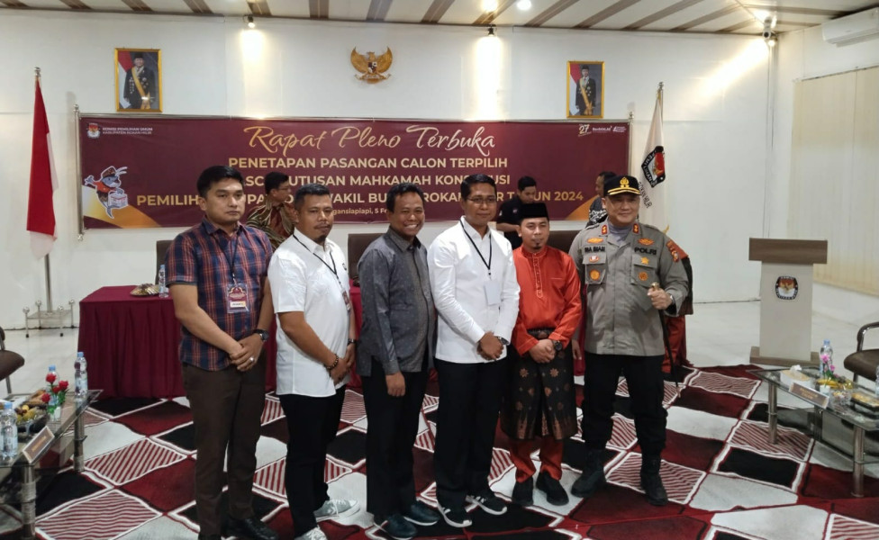 KPU Rohil Gelar Pleno Penetapan Paslon Bupati dan Wabup Rokan Hilir Terpilih Bistamam-Jhony Charles