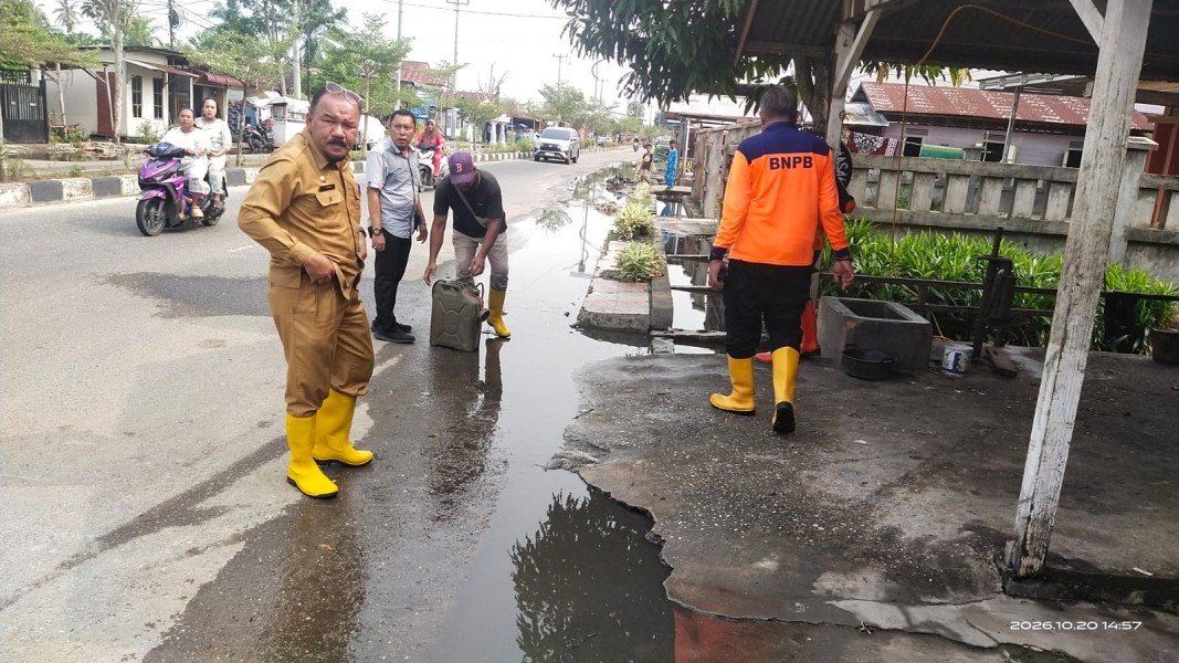 400 Petugas Turun Tangan Atasi Banjir Rohil, Ini yang Dilakukan Pemkab