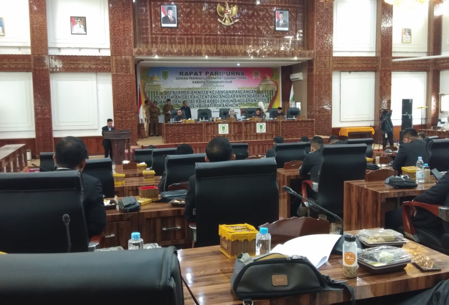 DPRD Rohil Gelar Rapat Paripurna Jawaban Bupati atas Pandangan Umum Fraksi-Fraksi terhadap Ranperda APBD TA 2025